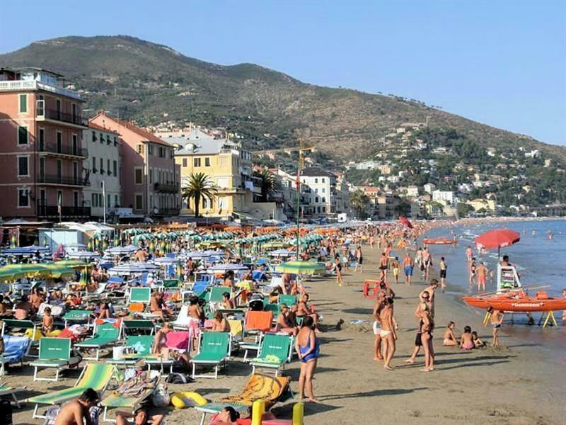 Top Relax Apartment Alassio Luaran gambar